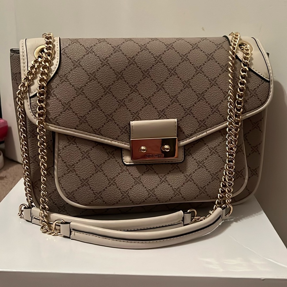 Nine West Branwen convertible straps